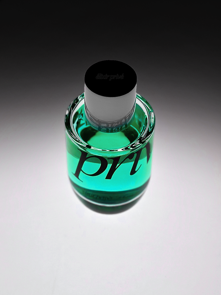 (é) Matcha bottle3.webp